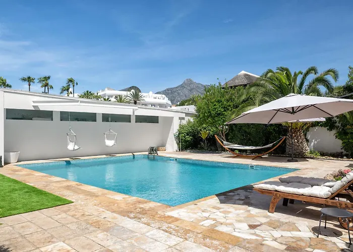 Casa Azul First Line -puerto Banus Golden Mile 公寓 马尔韦利亚